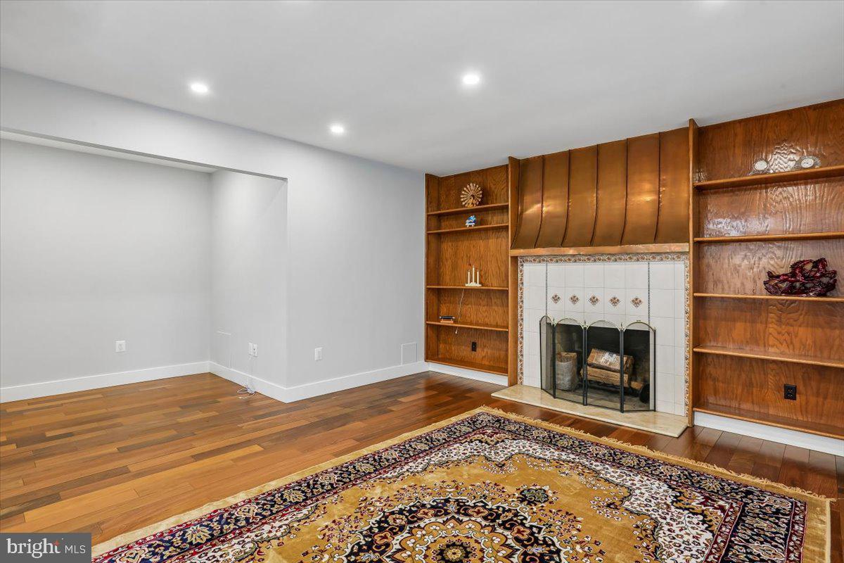 11112 Tara Road Potomac, MD 20854 - Photo 22 of 47 Study/Den