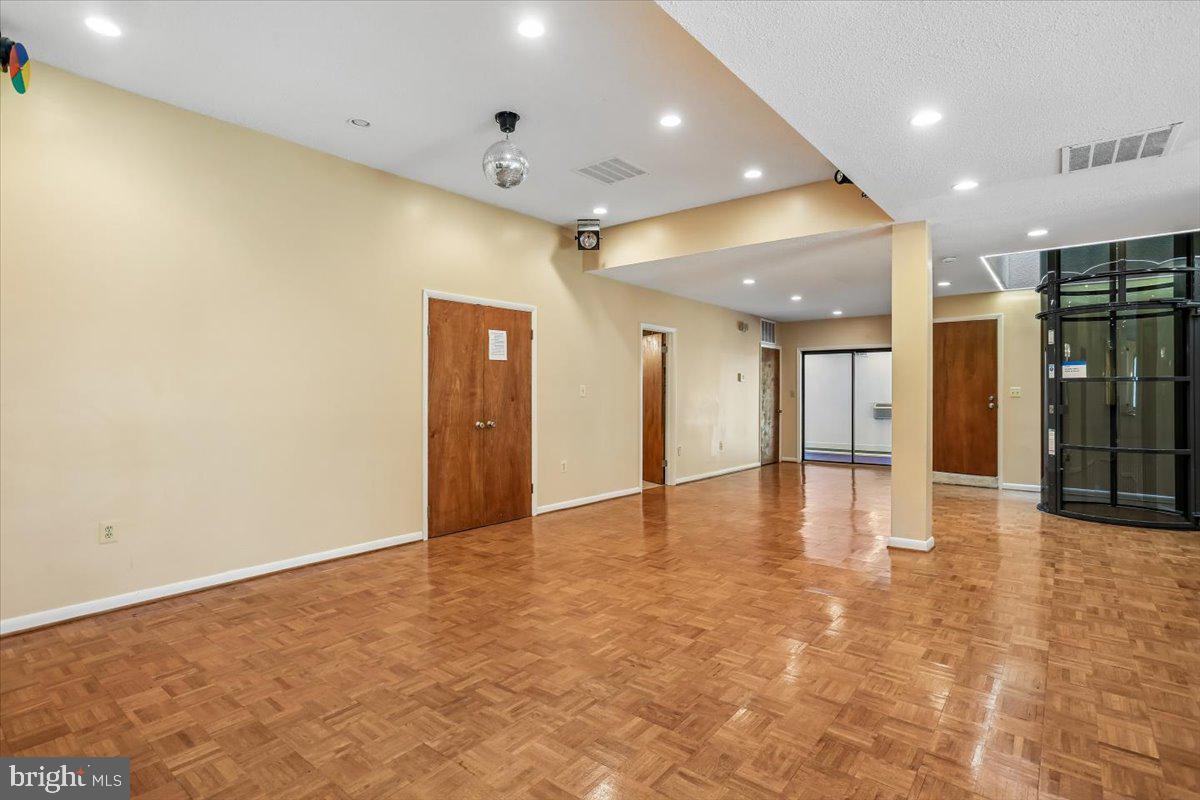 11112 Tara Road Potomac, MD 20854 - Photo 25 of 47 Basement Hall
