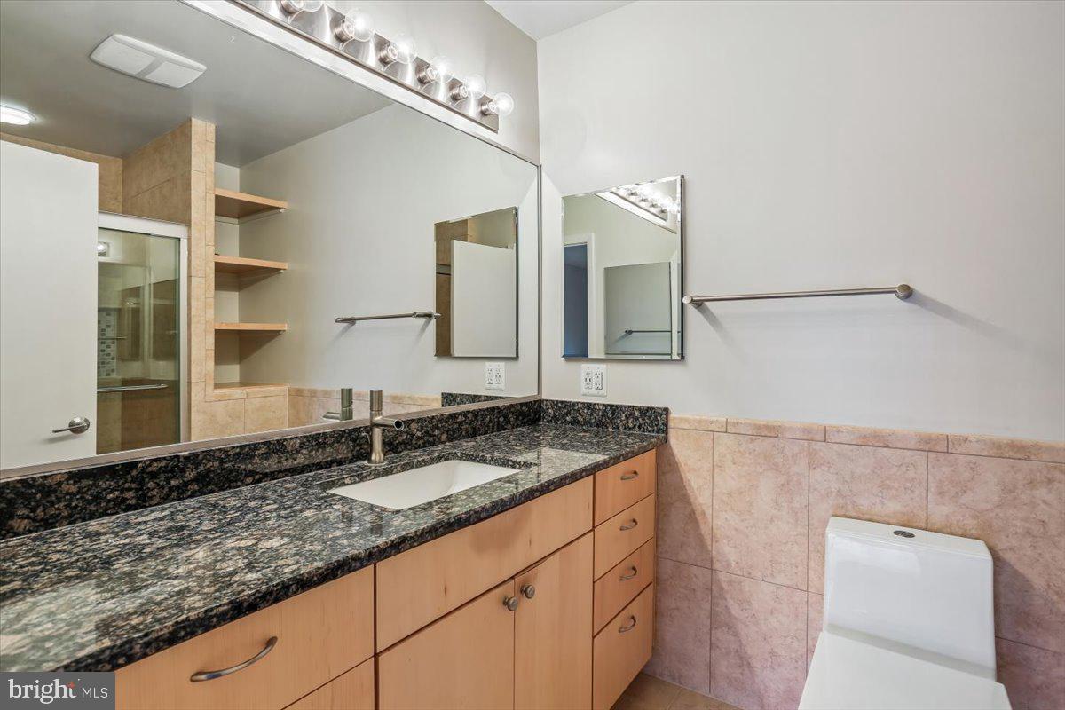 11112 Tara Road Potomac, MD 20854 - Photo 38 of 47 Bath 5