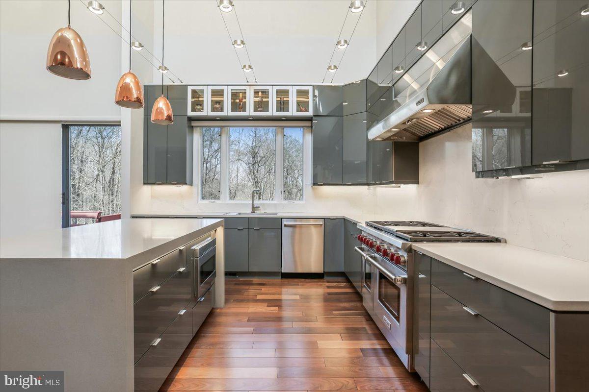 11112 Tara Road Potomac, MD 20854 - Photo 4 of 5 Kitchen