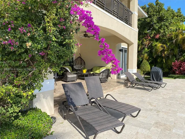 $35,000 | Golden Isles, Hallandale Beach, FL 33009