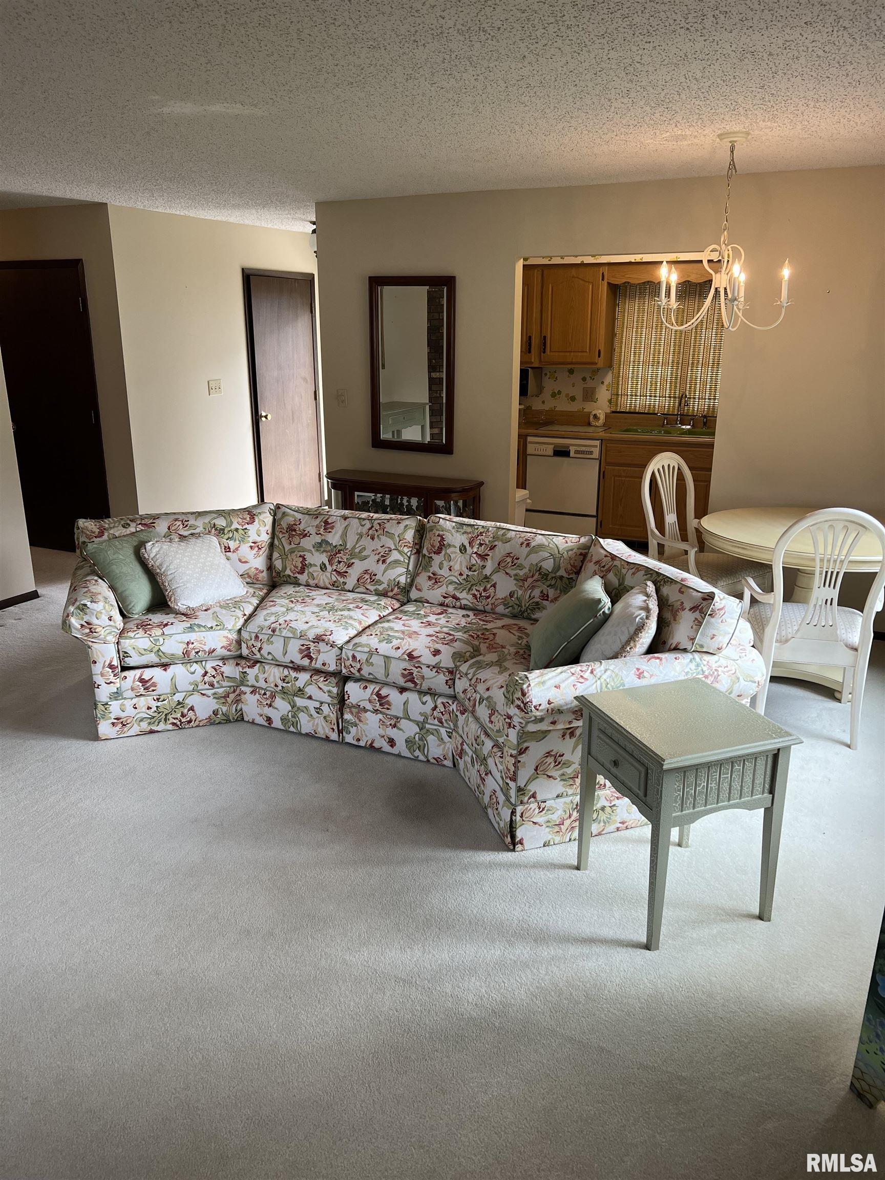 3804 Thrush Lane Springfield, IL 62707 - Photo 3 of 27