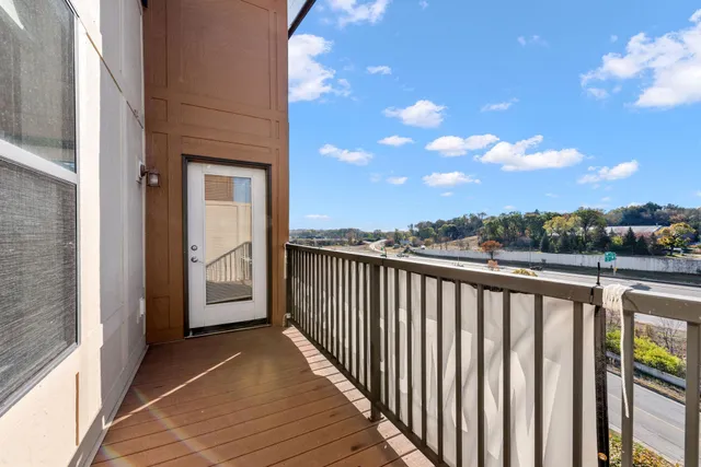 $269,900 | 1155 Ford Road, Unit 214, St. Louis Park, MN 55426