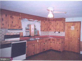 23 Ridge Avenue Coatesville, PA 19320 - Photo 3 of 6 Gallery Image 3