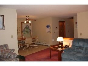292 Island Pond Road Derry, NH 03038 - Photo 4 of 9