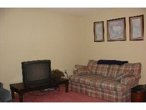 292 Island Pond Road Derry, NH 03038 - Photo 5 of 9