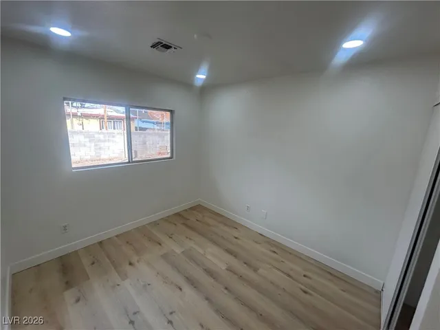 $2,500 | 5900 Fawn Avenue, Las Vegas, NV 89107