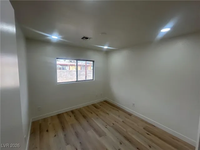 $2,500 | 5900 Fawn Avenue, Las Vegas, NV 89107