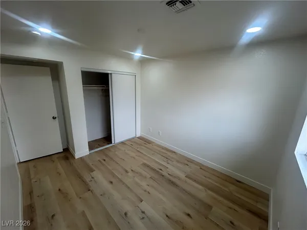 $2,500 | 5900 Fawn Avenue, Las Vegas, NV 89107