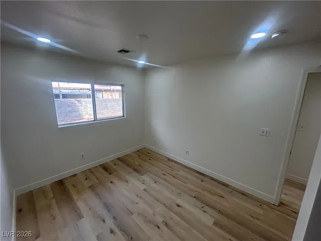 $2,500 | 5900 Fawn Avenue, Las Vegas, NV 89107