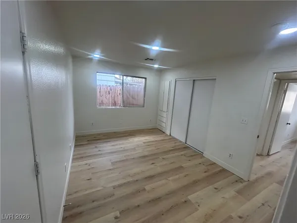 $2,500 | 5900 Fawn Avenue, Las Vegas, NV 89107