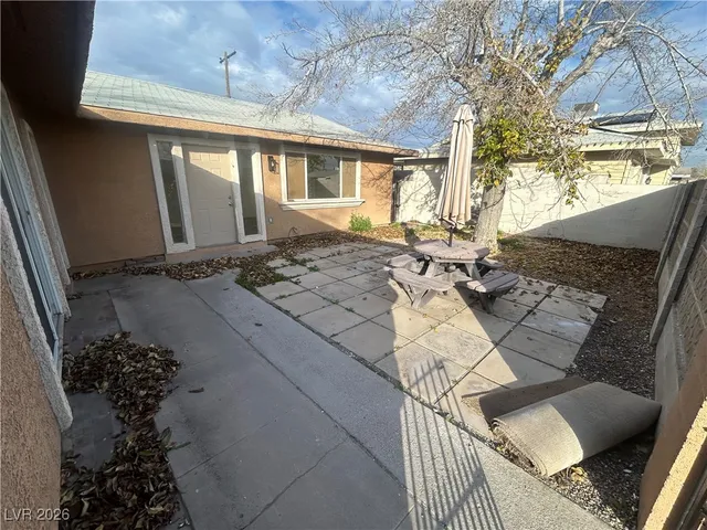 $2,500 | 5900 Fawn Avenue, Las Vegas, NV 89107
