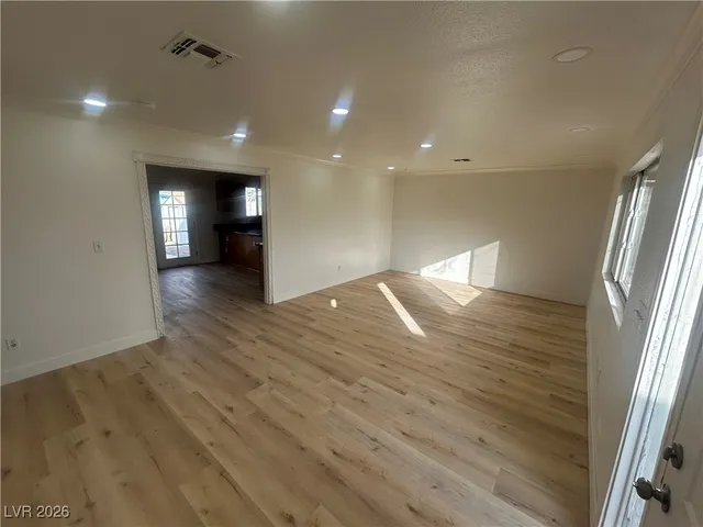 $2,500 | 5900 Fawn Avenue, Las Vegas, NV 89107