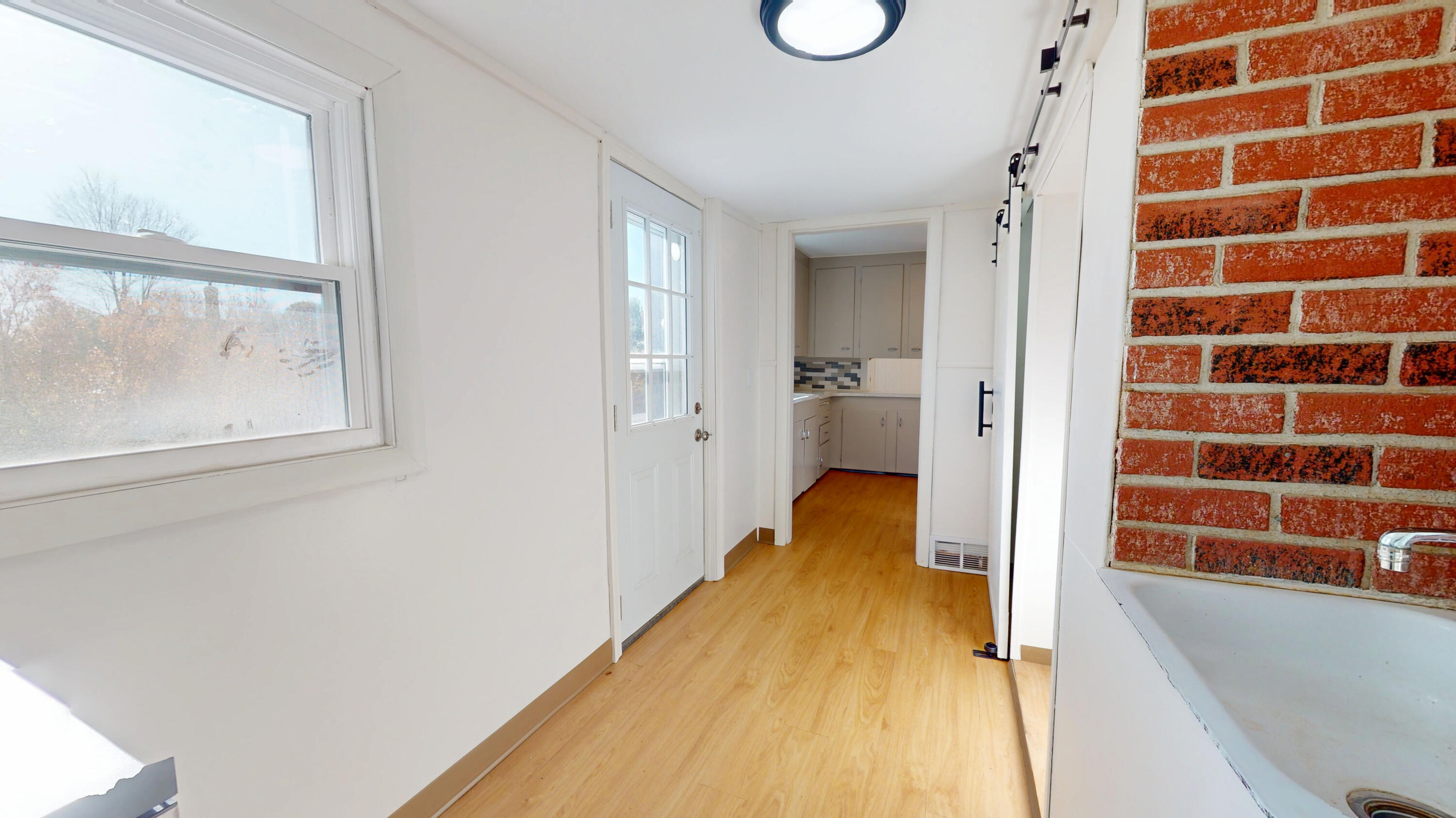 147 Greene Street Sabattus, ME 04280 - Photo 24 of 48 24. Entryway