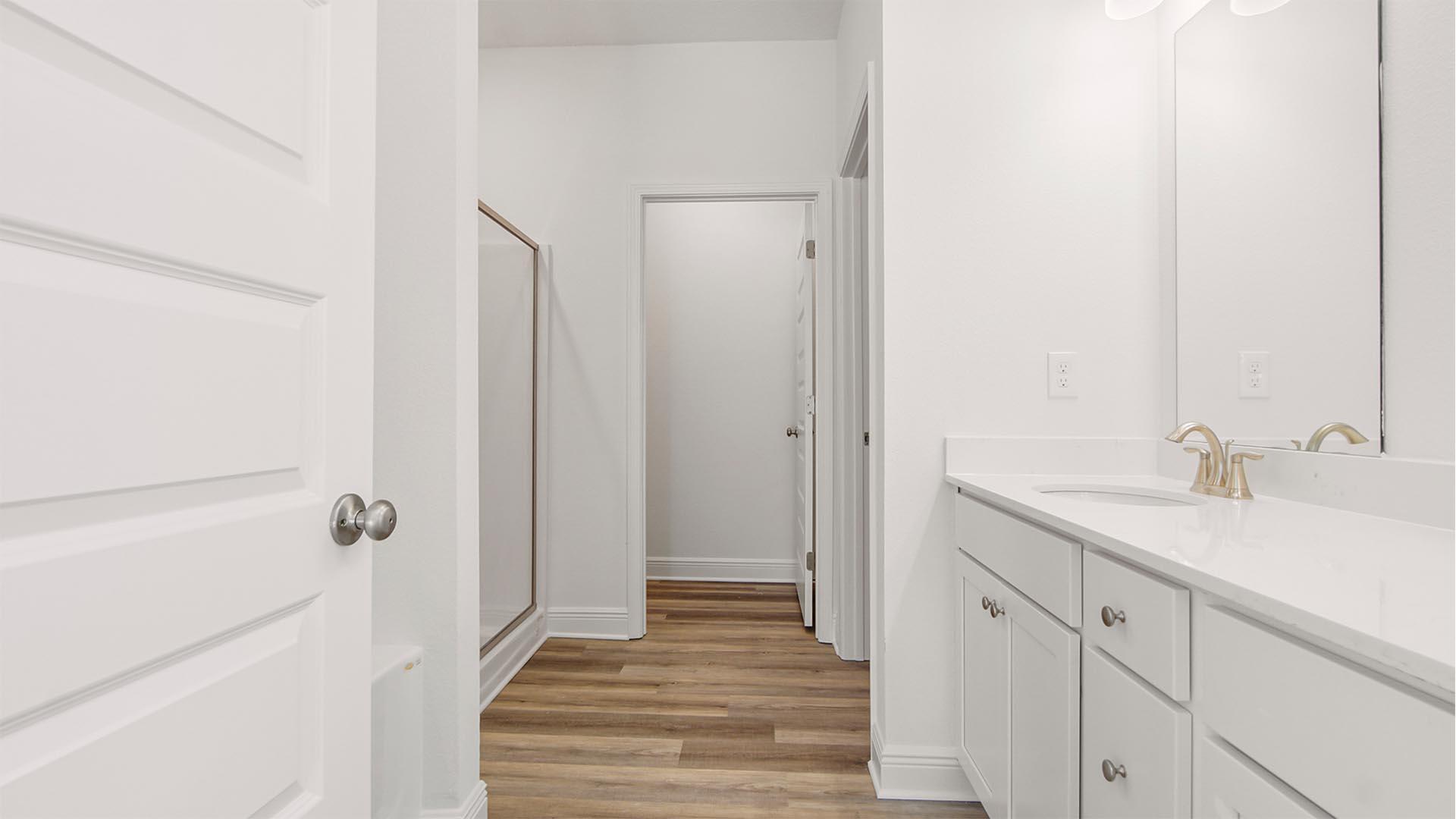 16 Foxtrail Run Freeport, FL 32439 - Photo 10 of 17 a bathroom with a sink and a mirror