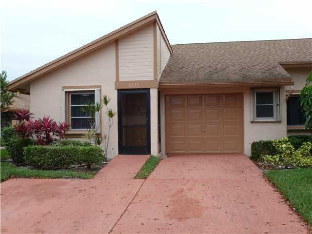 8231 Summerbreeze Lane, Unit 8231 Boca Raton, FL 33496 - Photo 2 of 6 Exterior Front