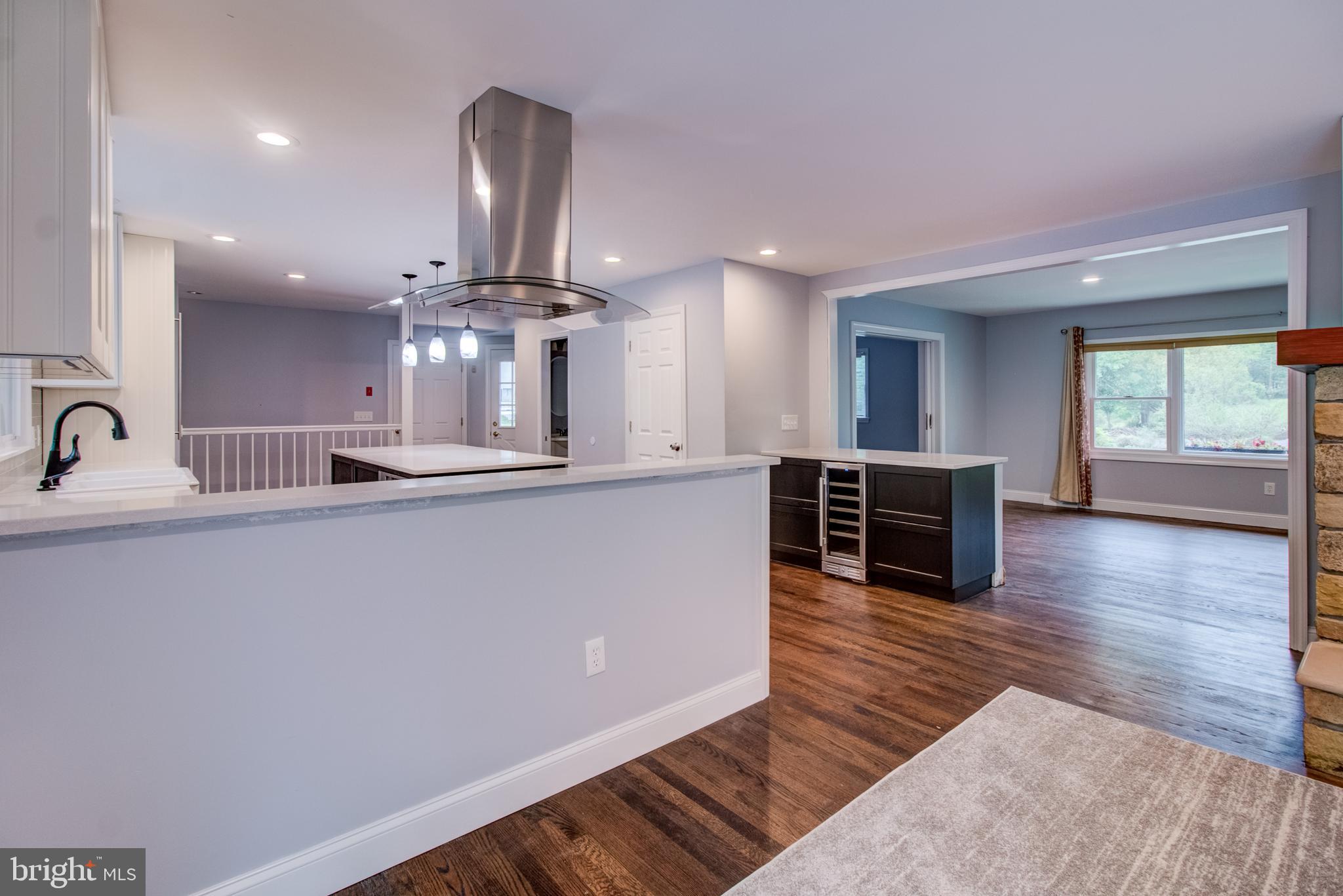 101 Lewis Brook Road Pennington, NJ 08534 - Photo 8 of 46 Open floorplan into living room and great room