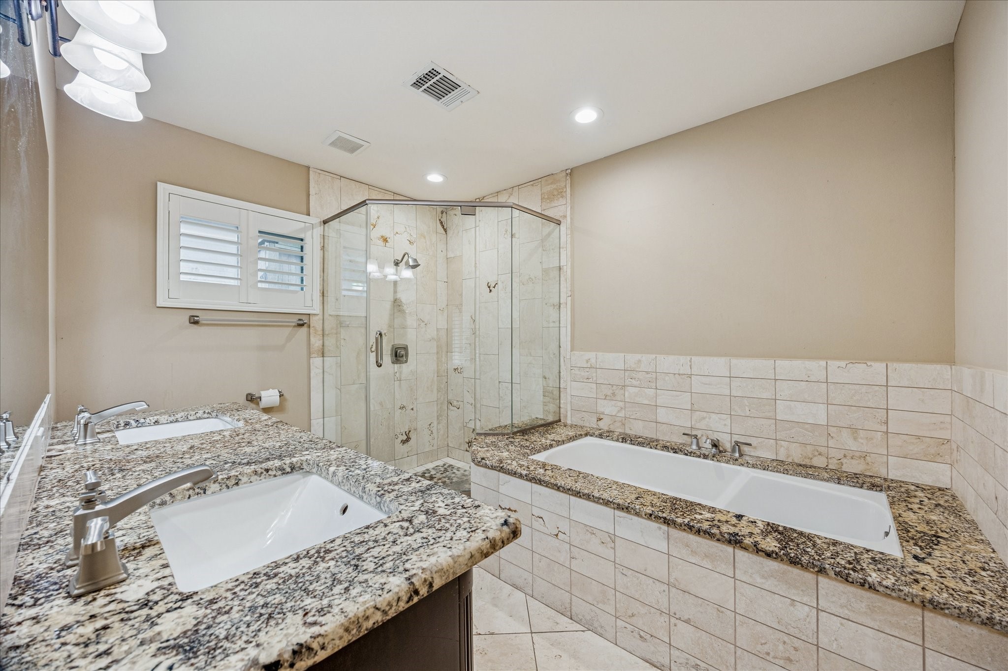 9106 Riddlewood Lane Houston, TX 77025 - Photo 10 of 14