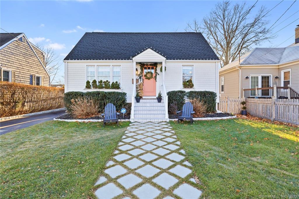 726 Reef Road Fairfield, CT 06824 - Photo 1 of 1