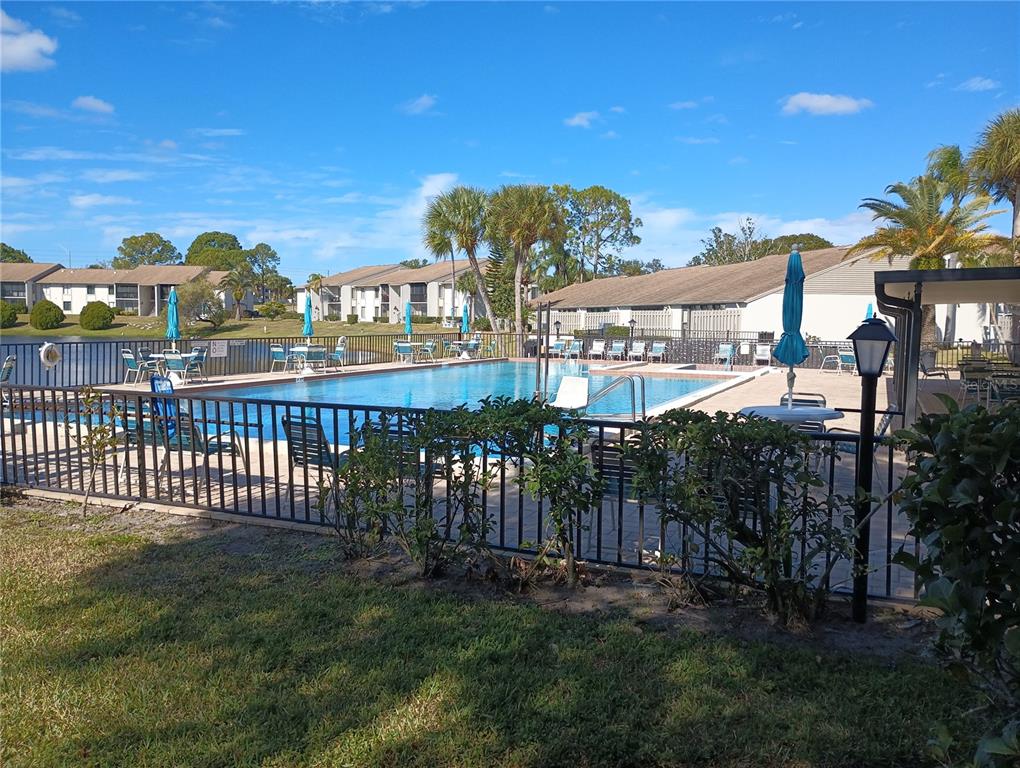 1737 Pine Ridge Way West, Unit A Palm Harbor, FL 34684 - Photo 4 of 6