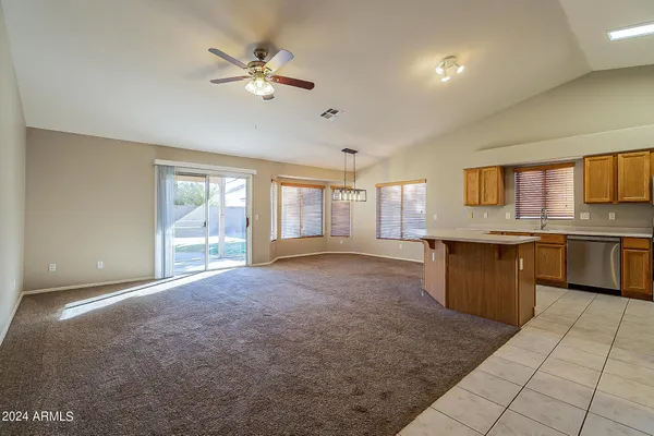 $2,100 | 251 West Windsor Drive, Gilbert, AZ 85233