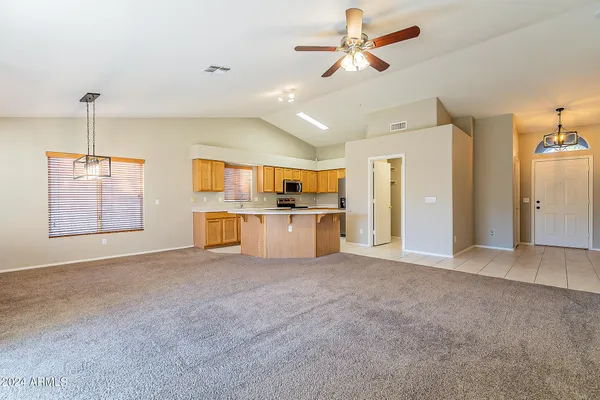 $2,100 | 251 West Windsor Drive, Gilbert, AZ 85233