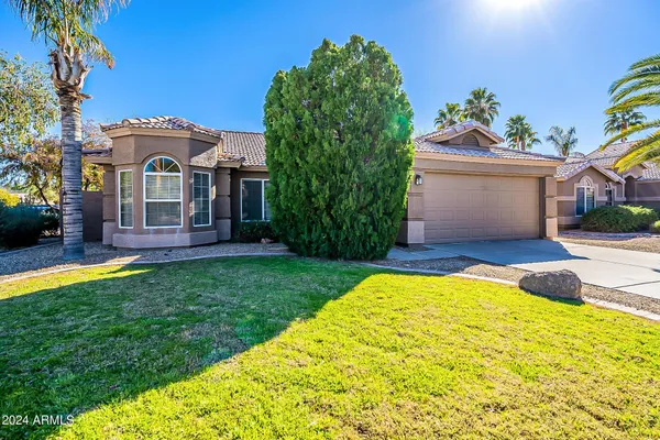 $2,100 | 251 West Windsor Drive, Gilbert, AZ 85233