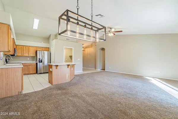$2,100 | 251 West Windsor Drive, Gilbert, AZ 85233