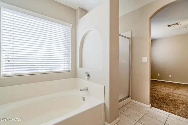 $2,100 | 251 West Windsor Drive, Gilbert, AZ 85233