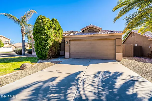 $2,100 | 251 West Windsor Drive, Gilbert, AZ 85233