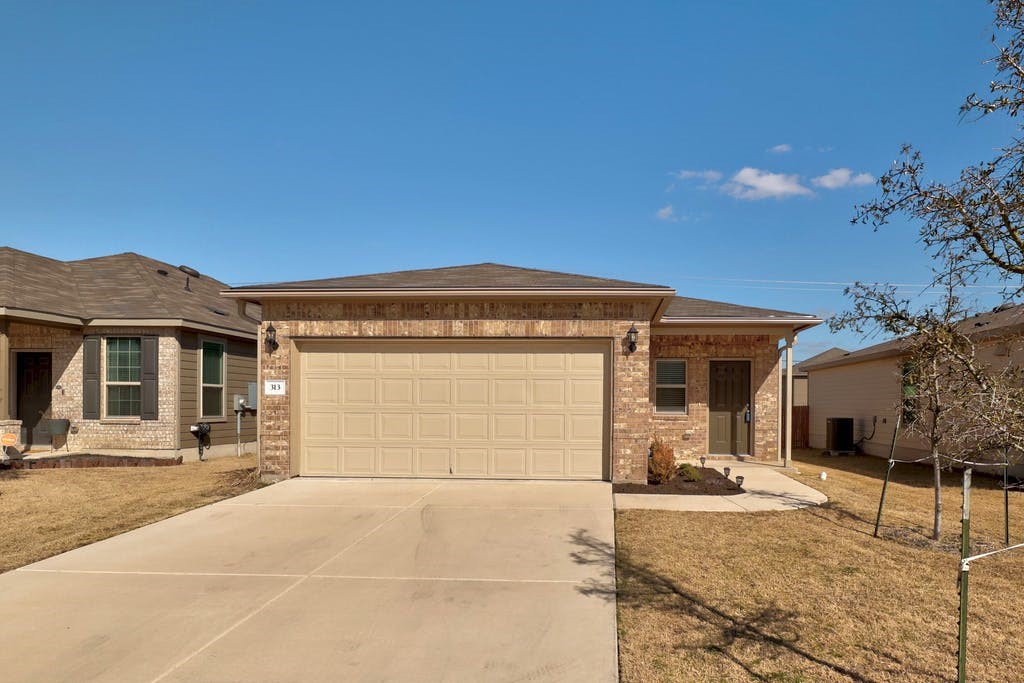 313 Ibis Falls Loop Jarrell, TX 76537 - Photo 1 of 1