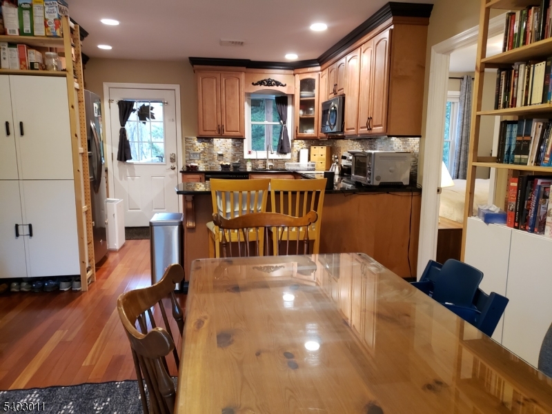 49 Harrison Road Riverdale, NJ 07457 - Photo 11 of 32