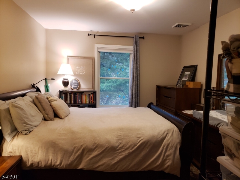 49 Harrison Road Riverdale, NJ 07457 - Photo 12 of 32