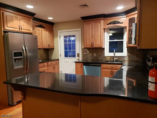 $1,995 | 49 Harrison Road, Riverdale, NJ 07457