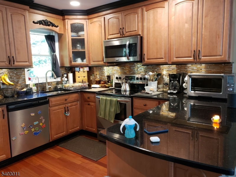 49 Harrison Road Riverdale, NJ 07457 - Photo 2 of 32