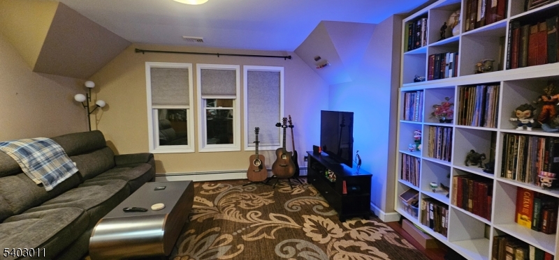 49 Harrison Road Riverdale, NJ 07457 - Photo 3 of 32