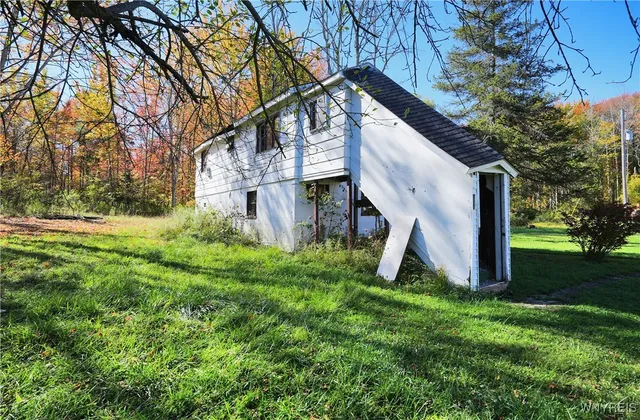 $159,900 | 9655 Granger Street, Evans, NY 14006