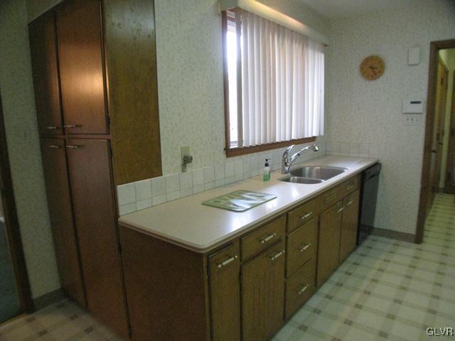 2039 Overhill Road Allentown, PA 18103 - Photo 21 of 26 Double bowl stainless steel sink, garbage disposal
