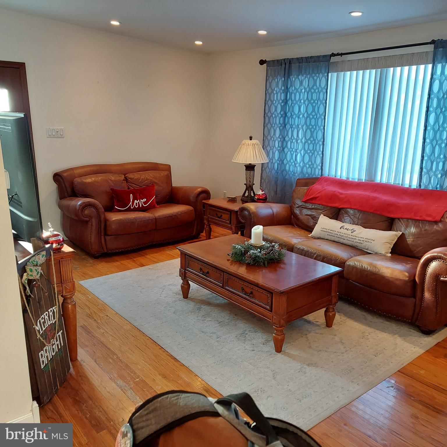 7201 Hill Road Philadelphia, PA 19128 - Photo 4 of 32 Gallery Image 4