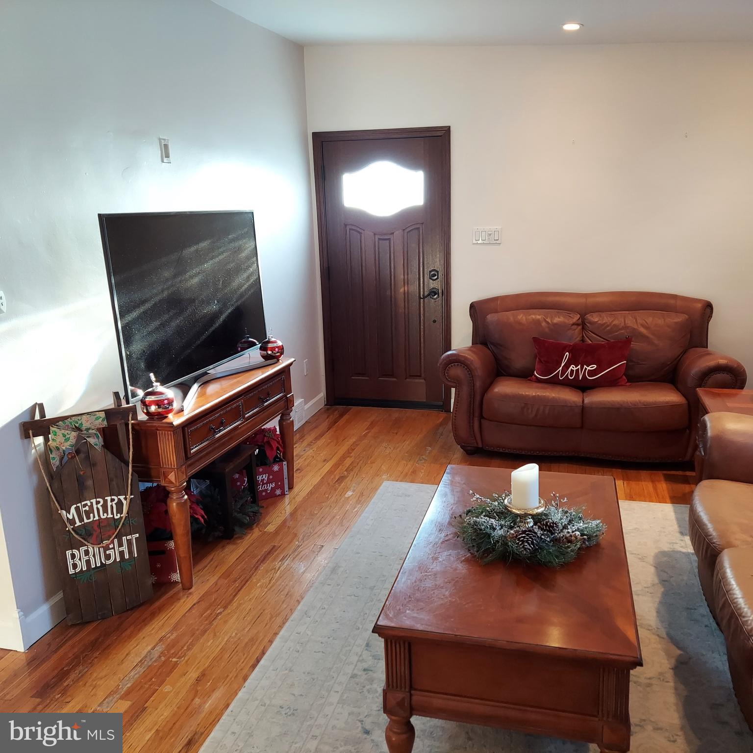 7201 Hill Road Philadelphia, PA 19128 - Photo 5 of 32 Gallery Image 5