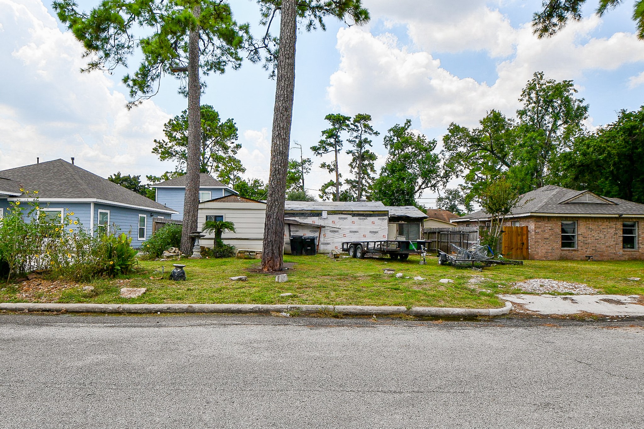 3854 Arbor Street Houston, TX 77004 - Photo 3 of 26
