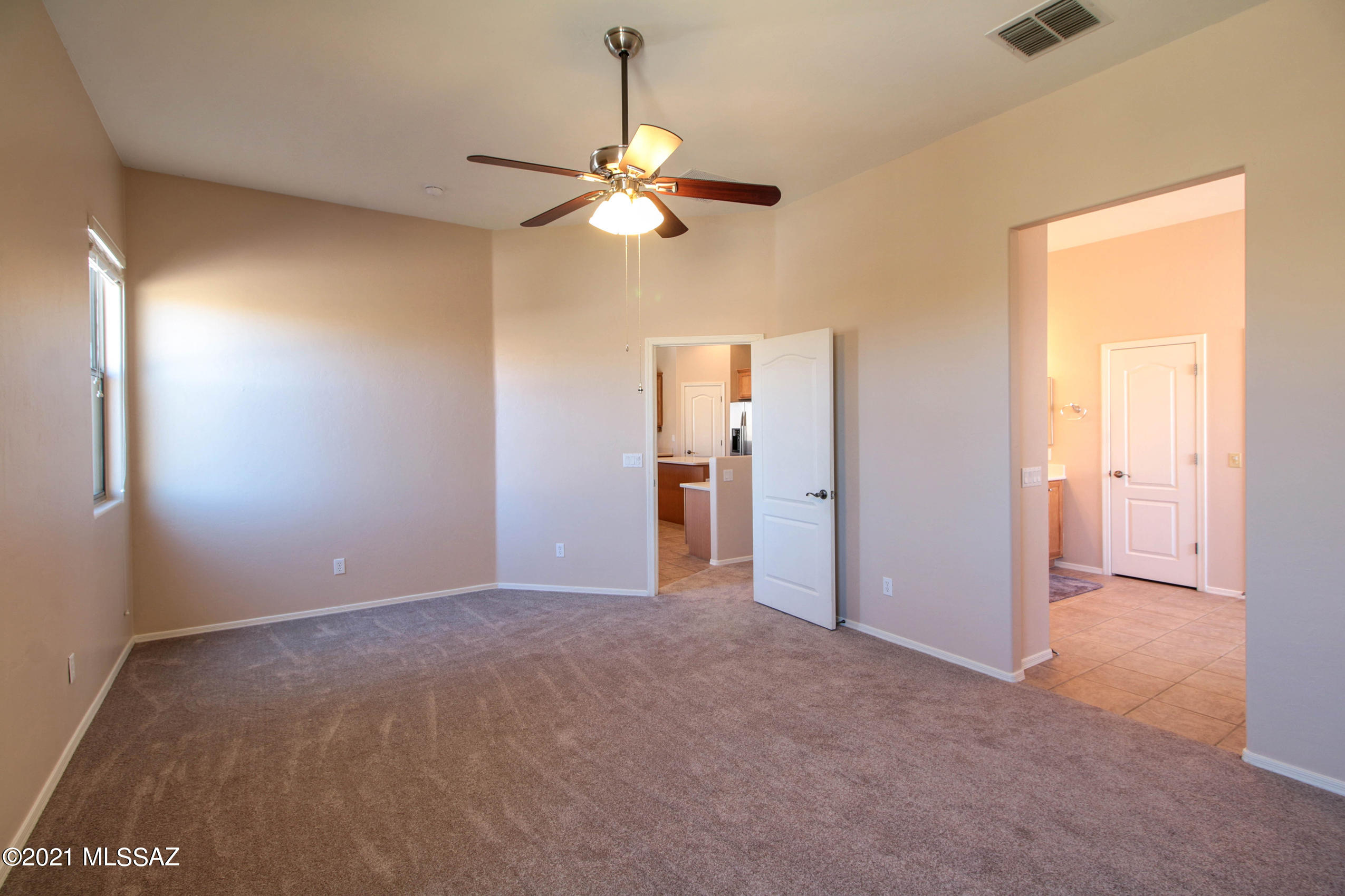 7998 North Rondure Loop Tucson, AZ 85743 - Photo 22 of 39 Gallery Image 22