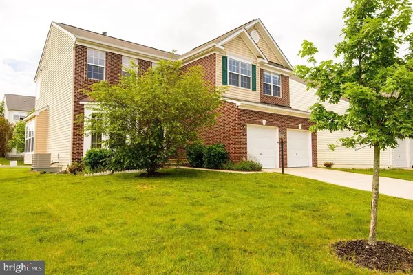 $4,300 | 42983 Sundance Square, Broadlands, VA 20148