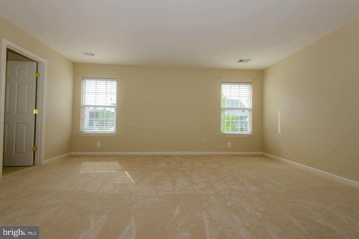 42983 Sundance Square Broadlands, VA 20148 - Photo 16 of 34
