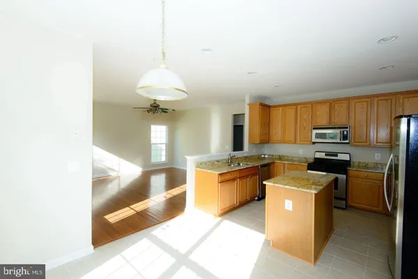 $4,300 | 42983 Sundance Square, Broadlands, VA 20148