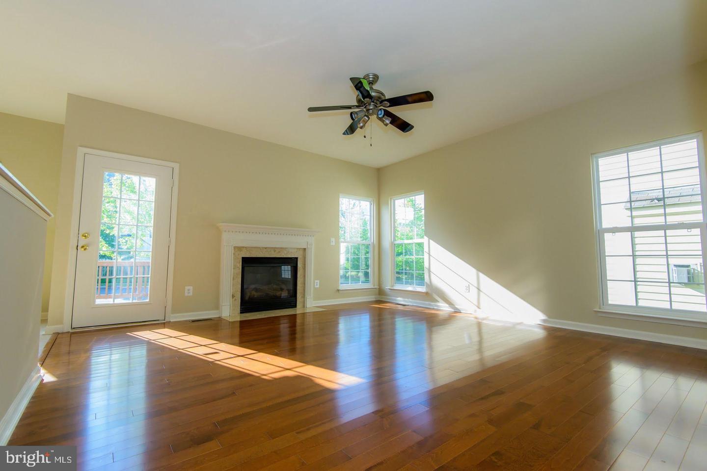42983 Sundance Square Broadlands, VA 20148 - Photo 10 of 34