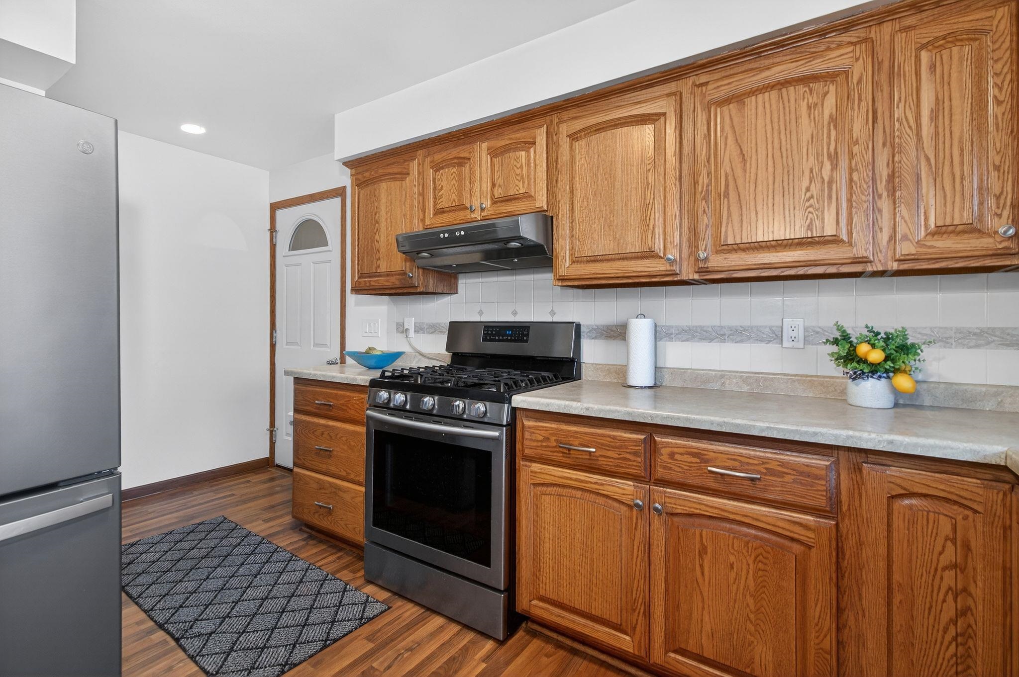 1201 Appleton Street Menasha, WI 54952 - Photo 3 of 42