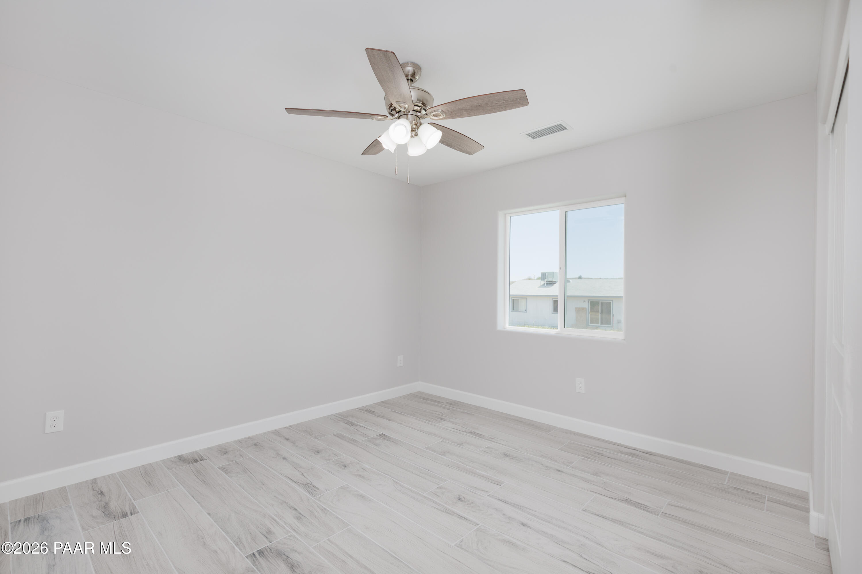 20275 East Mesa Verde Road Mayer, AZ 86333 - Photo 17 of 33 Bedroom 2a