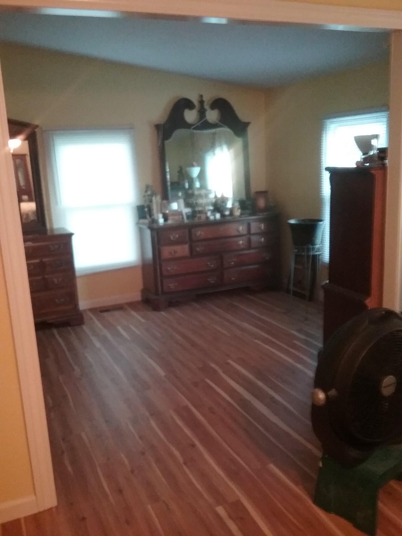 7554 Franklin Road Lebanon, TN 37090 - Photo 11 of 20 a view of room with a flat tv screen and a dresser