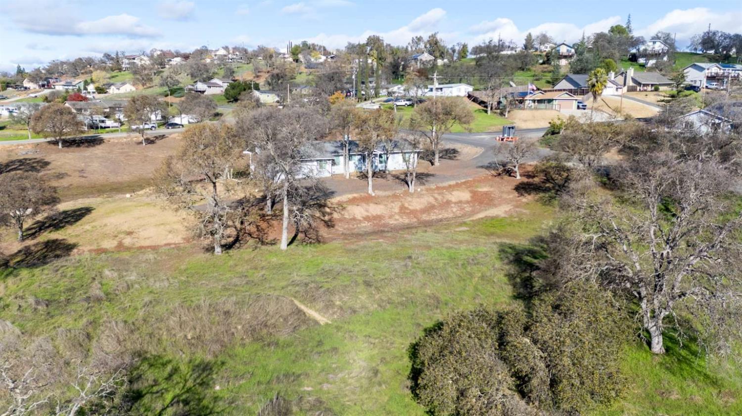 5134 Little John Road Copperopolis, CA 95228 - Photo 3 of 13 a view of a city